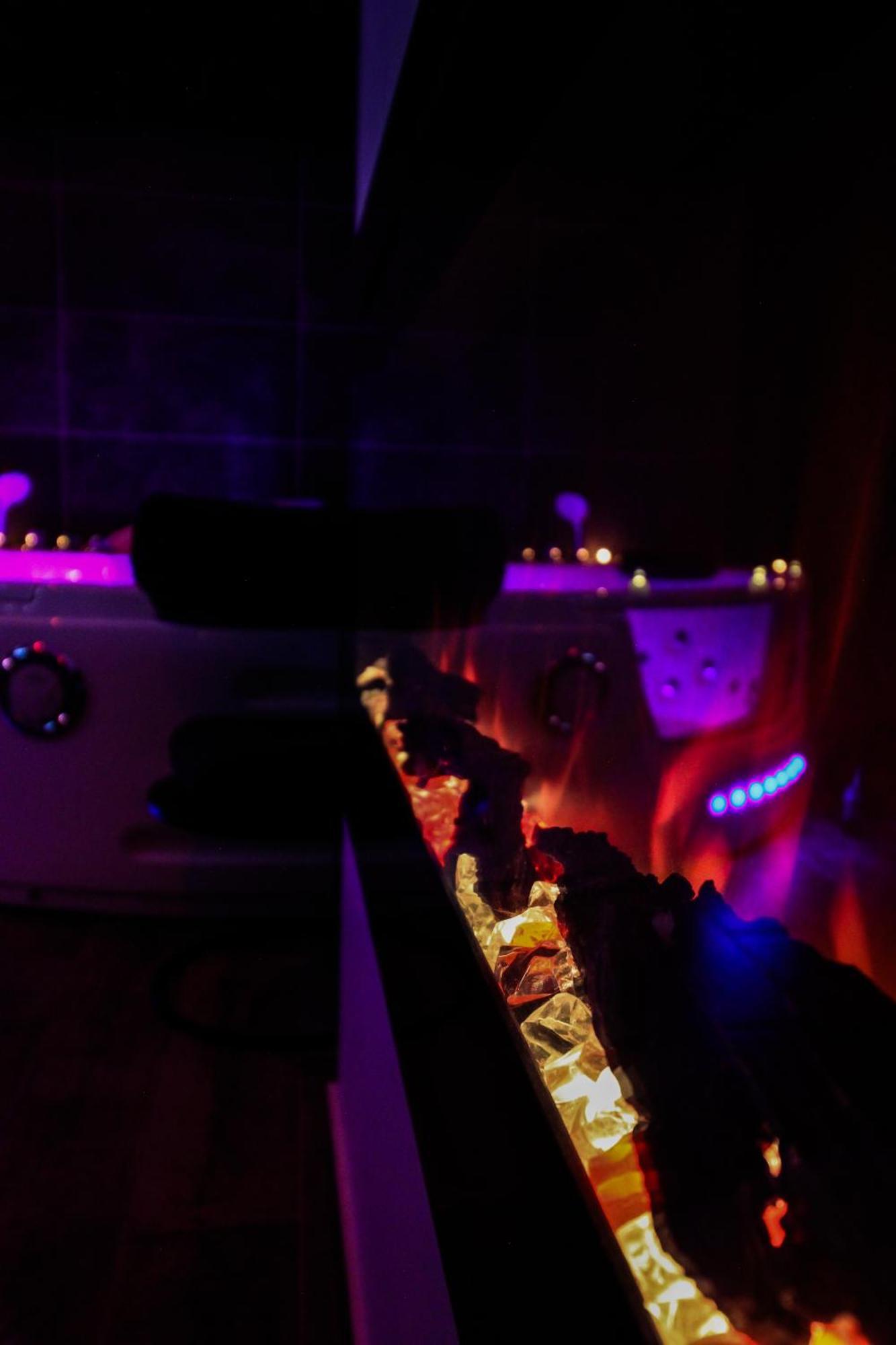 Loveroomxspa Bourg-Saint-Christophe Esterno foto