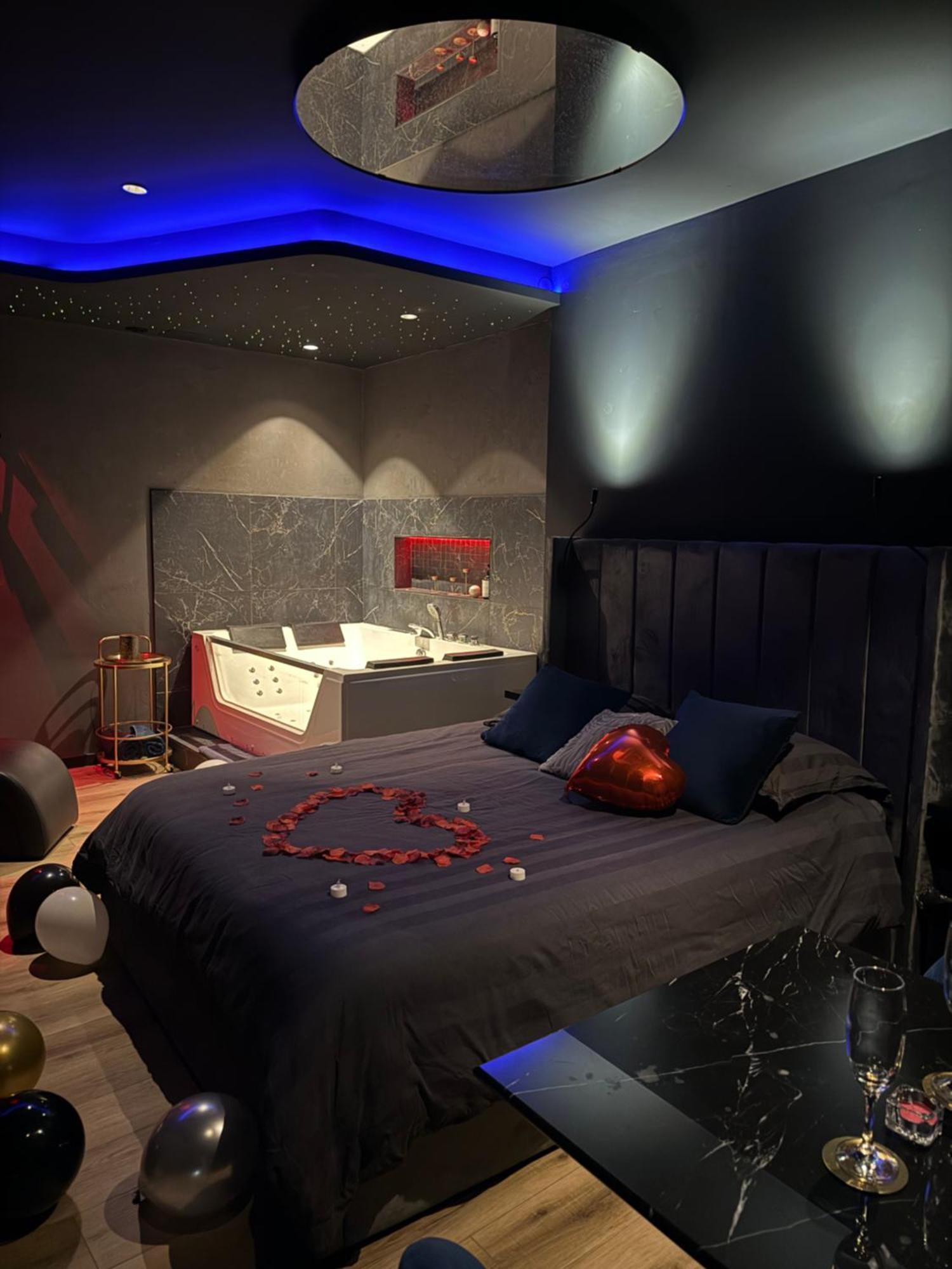 Loveroomxspa Bourg-Saint-Christophe Esterno foto