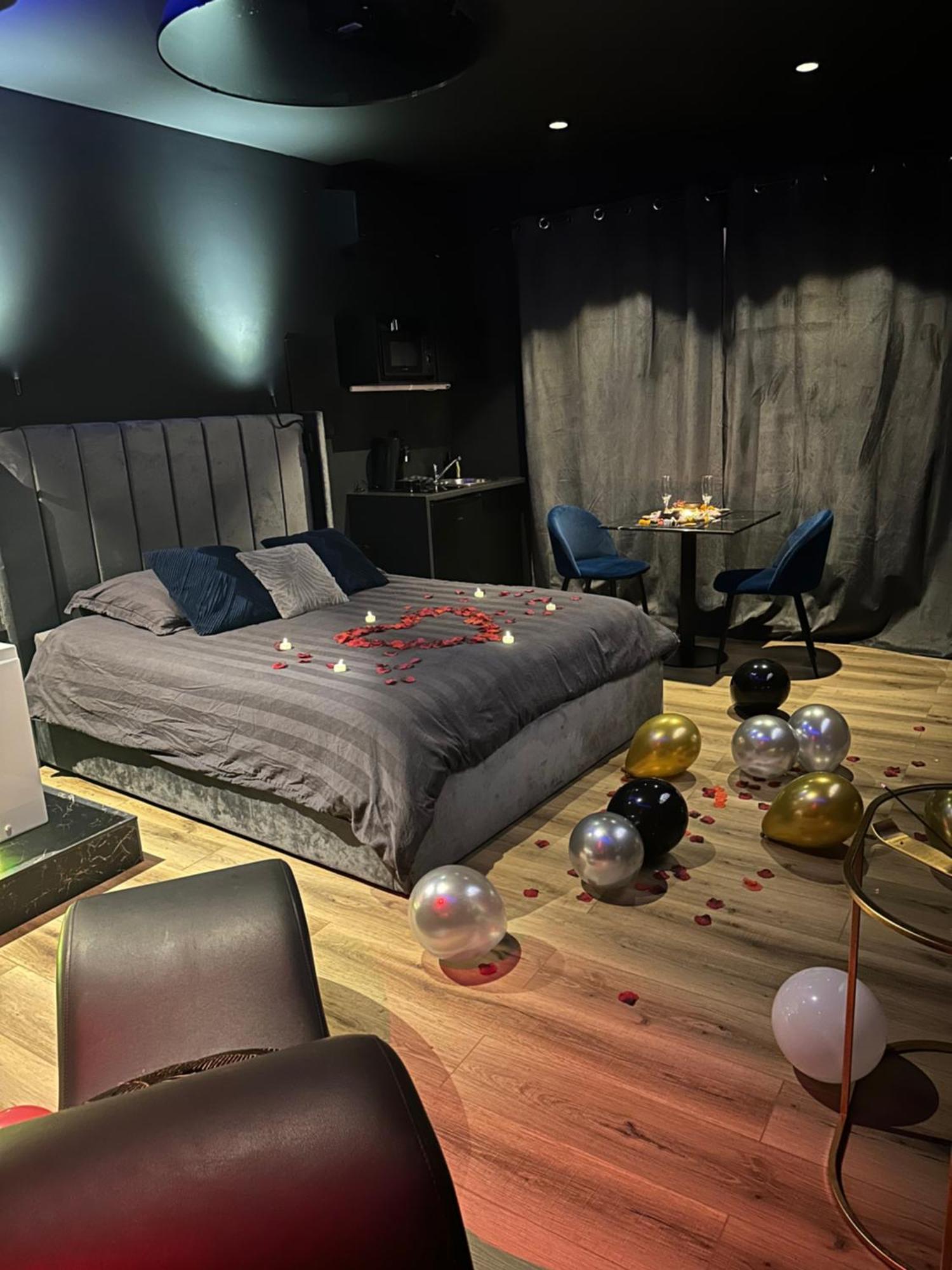 Loveroomxspa Bourg-Saint-Christophe Esterno foto