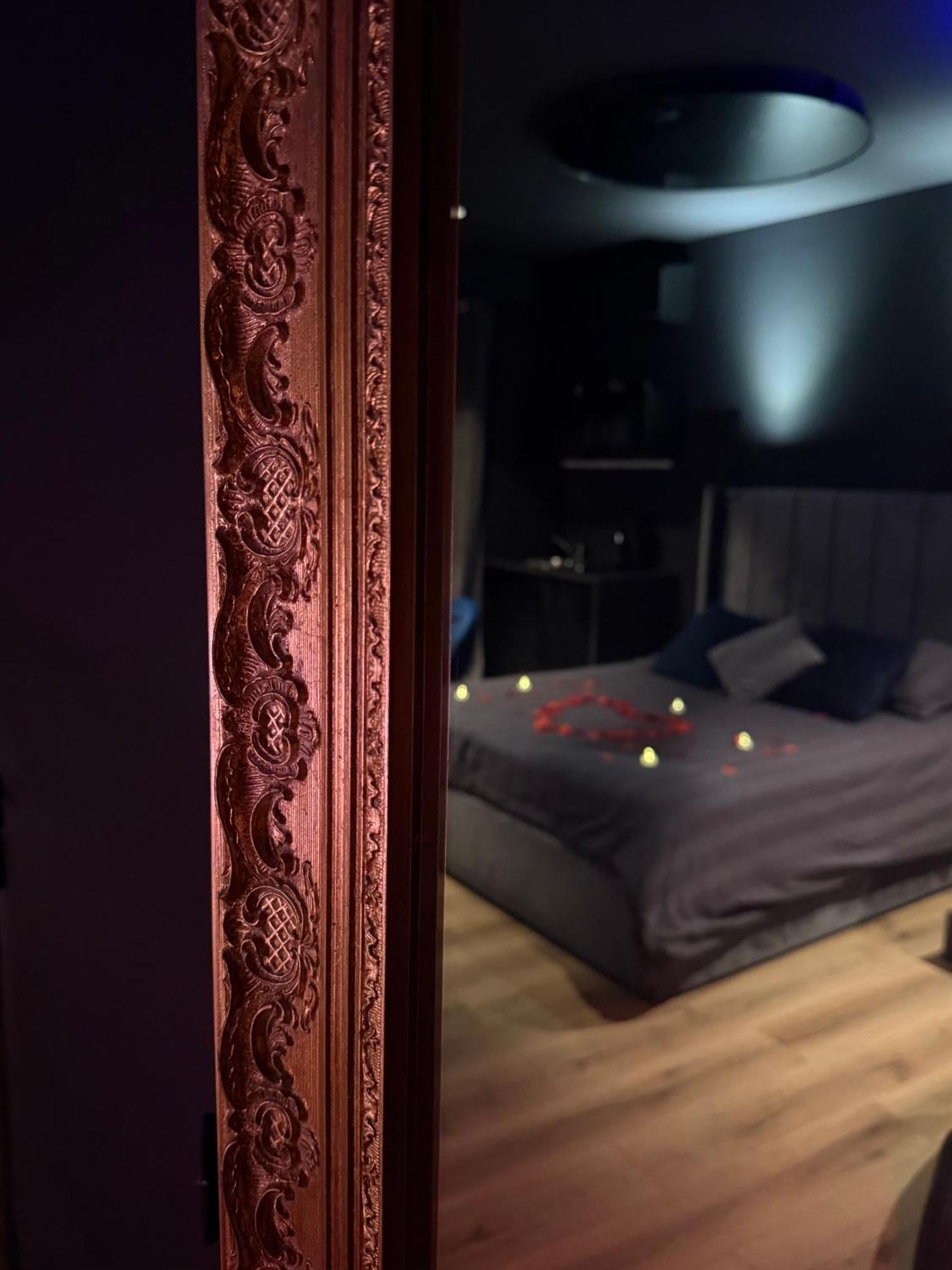 Loveroomxspa Bourg-Saint-Christophe Esterno foto